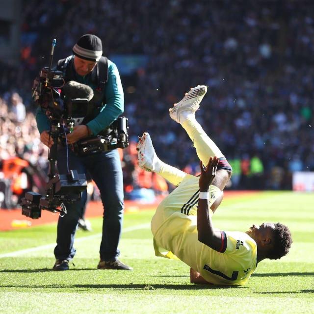 壹号娱乐-萨卡一脚定江山 枪炮上膛前四我有？